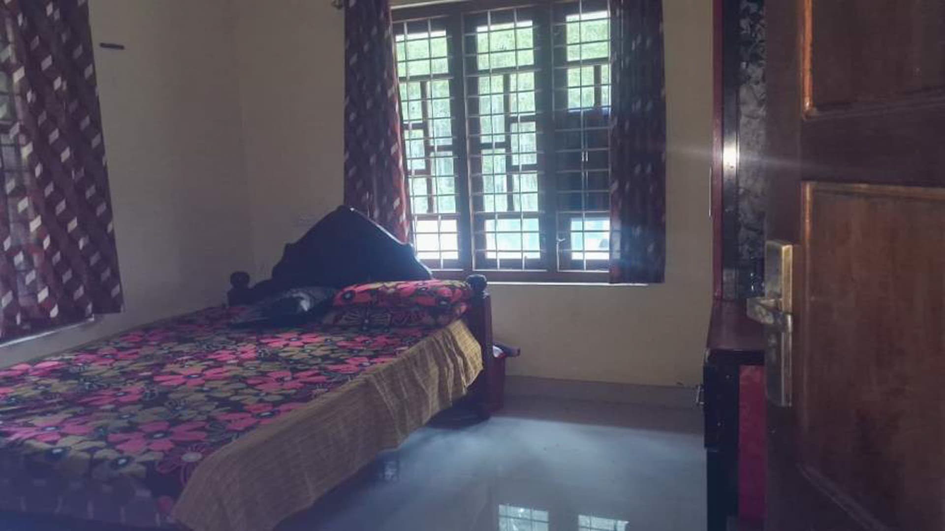 Property Photos 17