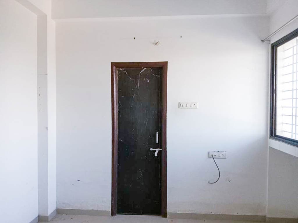 Property Photos 16