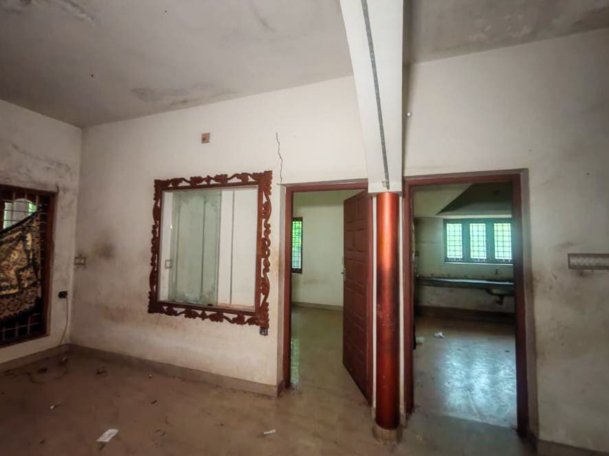 Property Photos 9