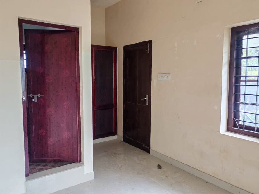 Property Photos 11