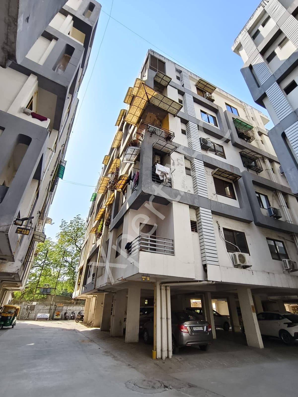 Property Photos 29
