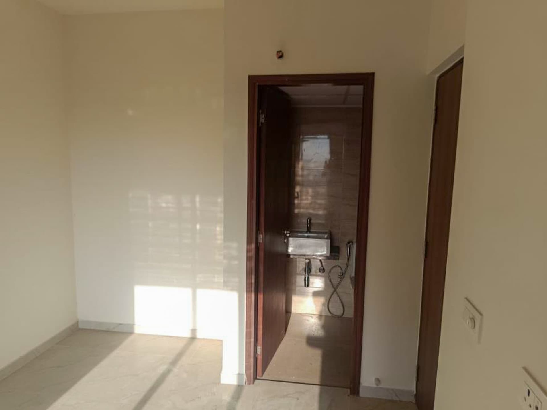 Property Photos 12