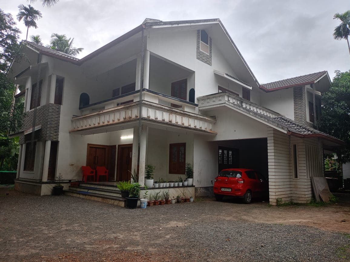 Property Photos 1