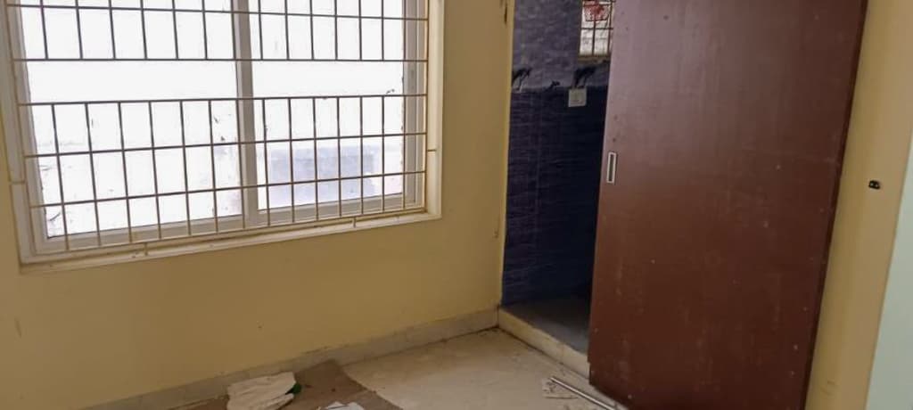 Property Photos 26