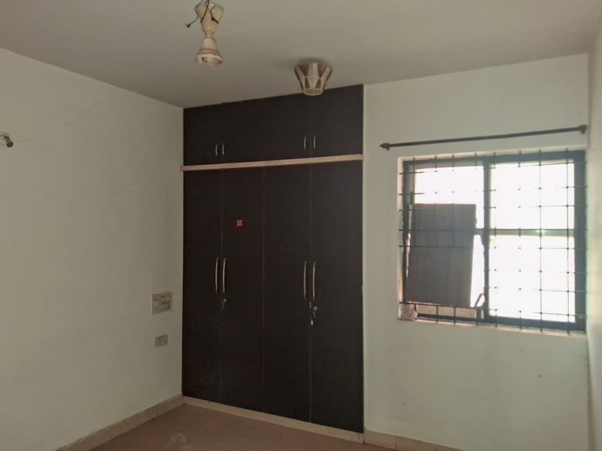 Property Photos 26