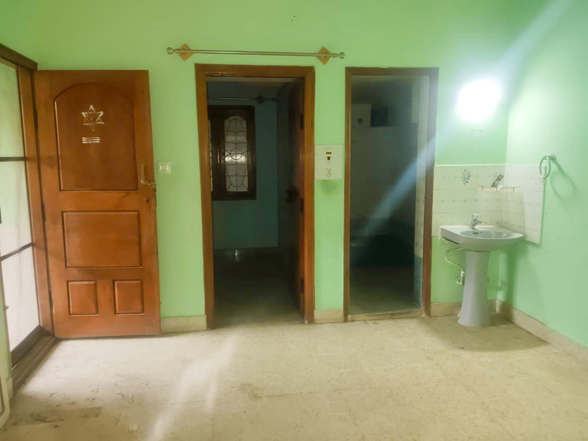 Property Photos 8