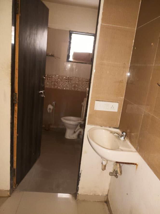 Property Photos 6