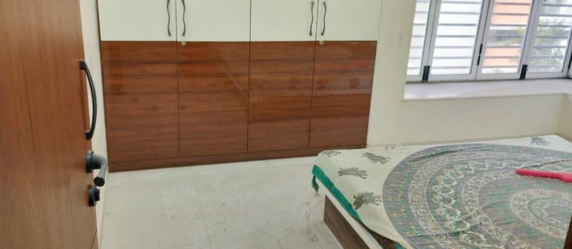 Property Photos 17