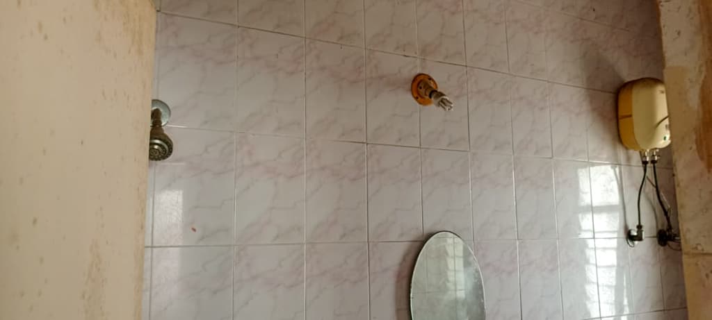 Property Photos 26