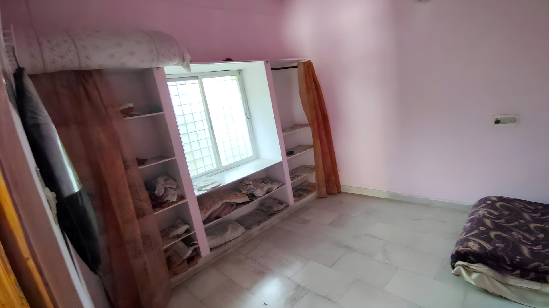 Property Photos 18