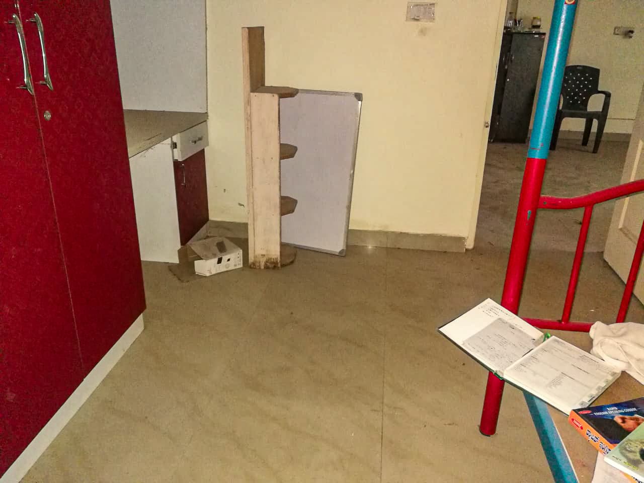 Property Photos 7