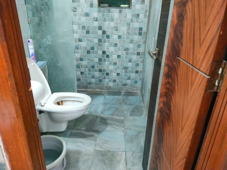 Property Photos 8