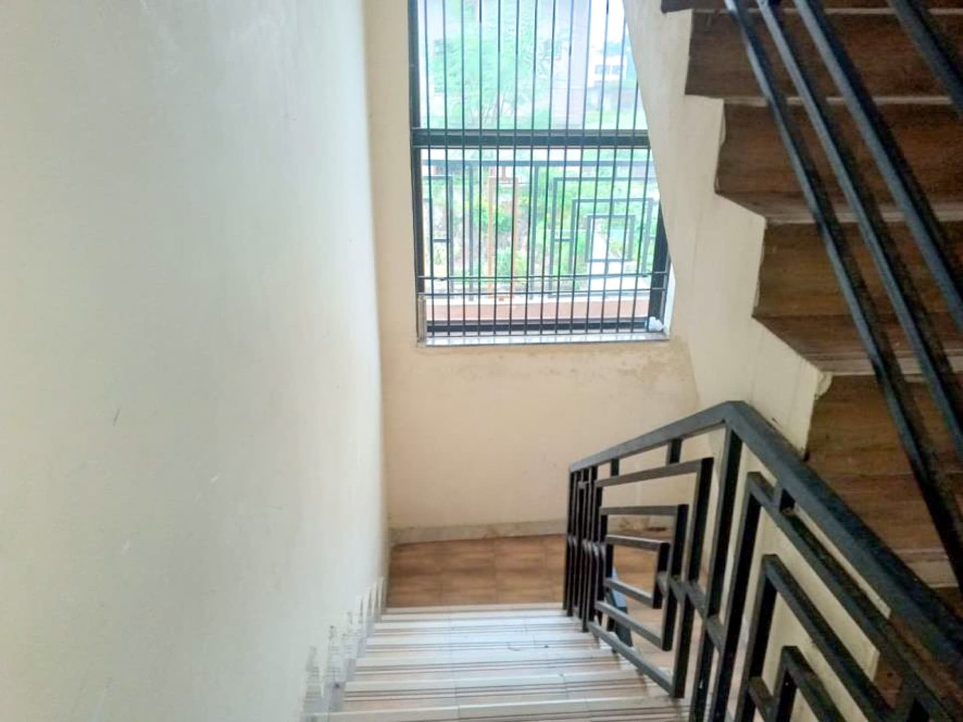 Property Photos 18