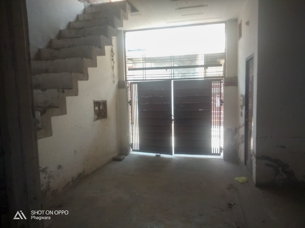 Property Photos 12