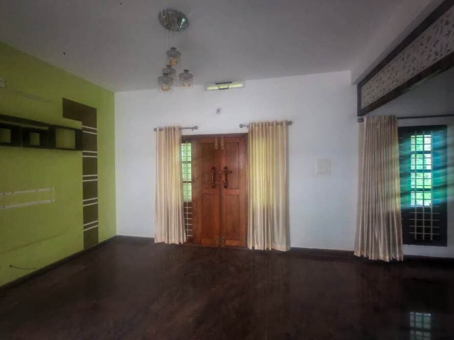 Property Photos 22