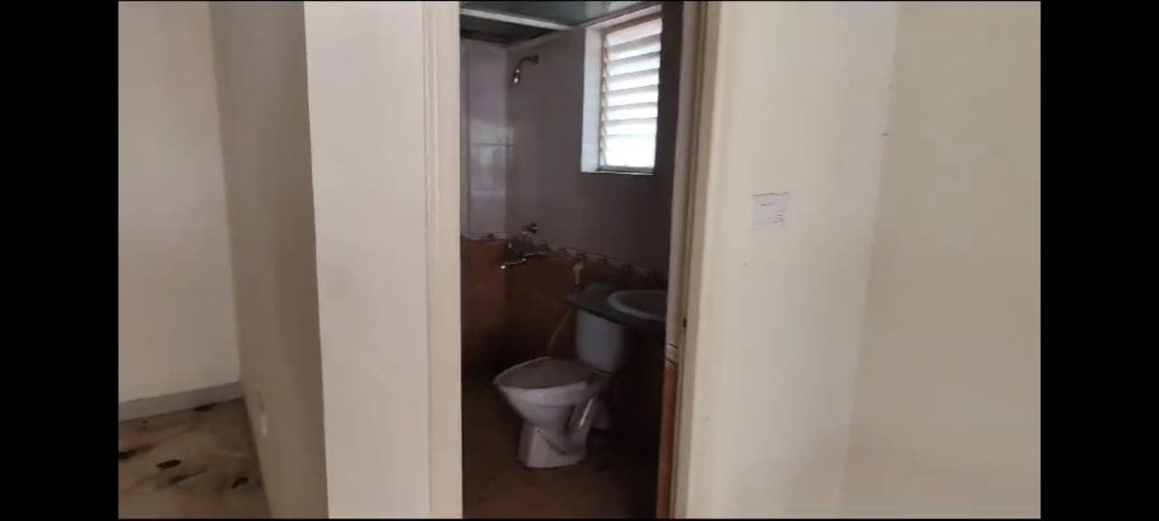 Property Photos 9