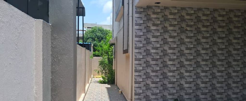 Property Photos 37