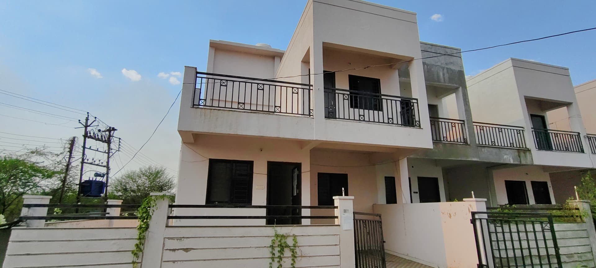 Property Photos 6