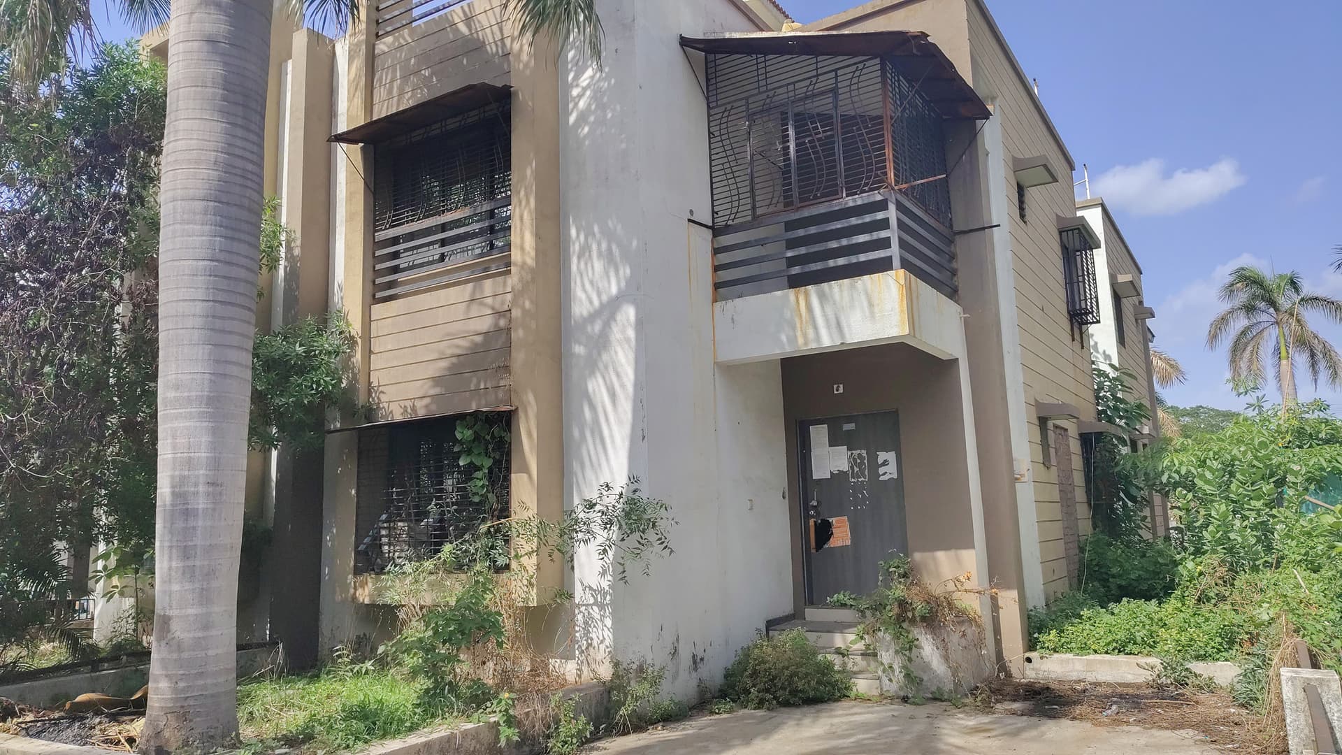 Property Photos 8