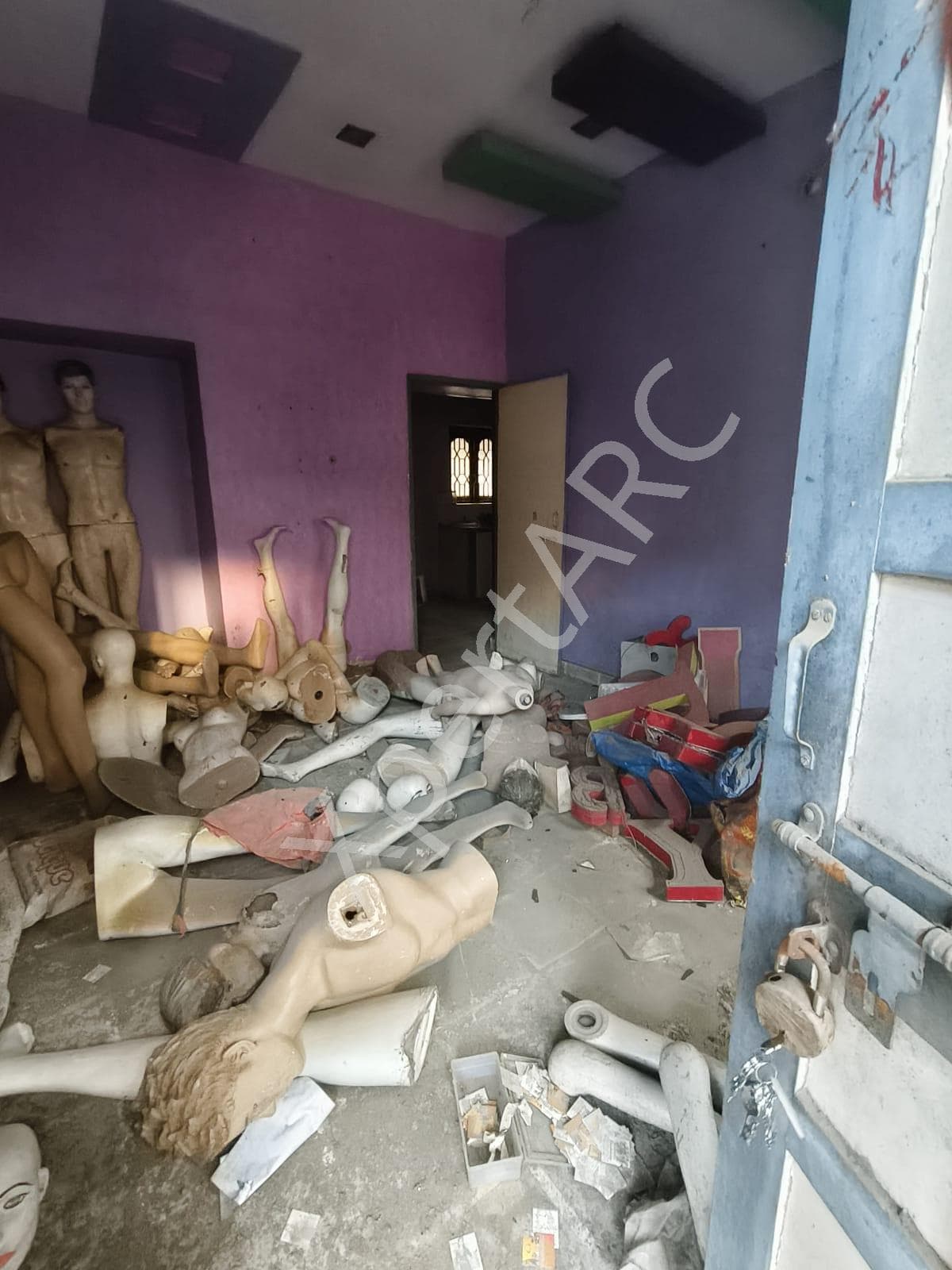 Property Photos 29