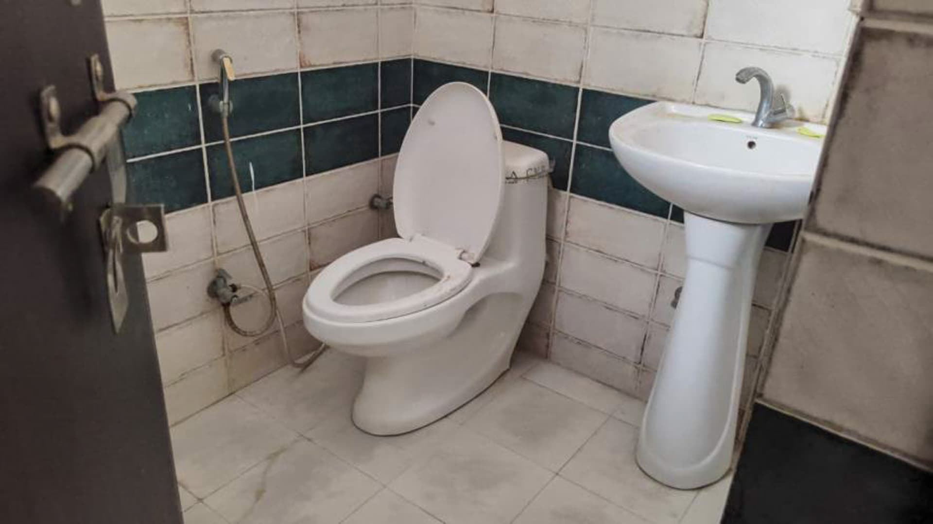 Property Photos 34