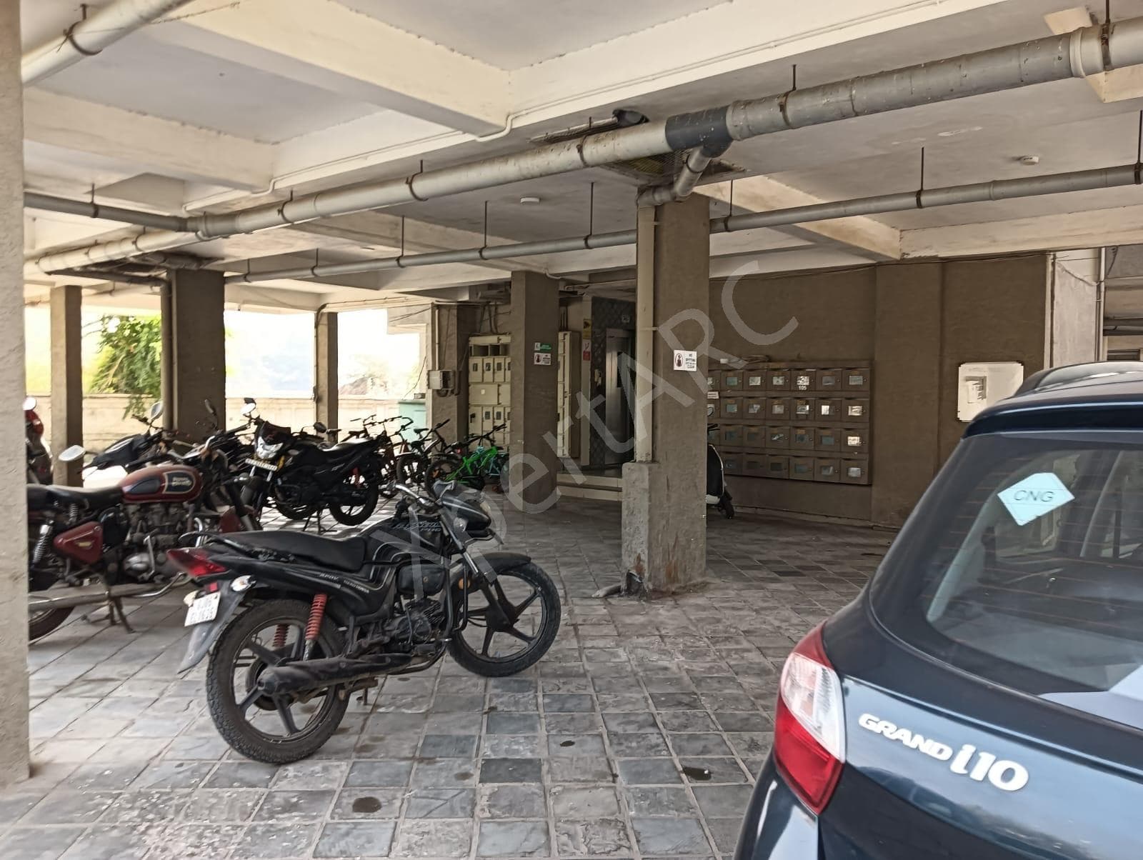 Property Photos 9