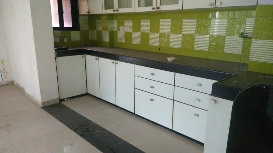 Property Photos 16