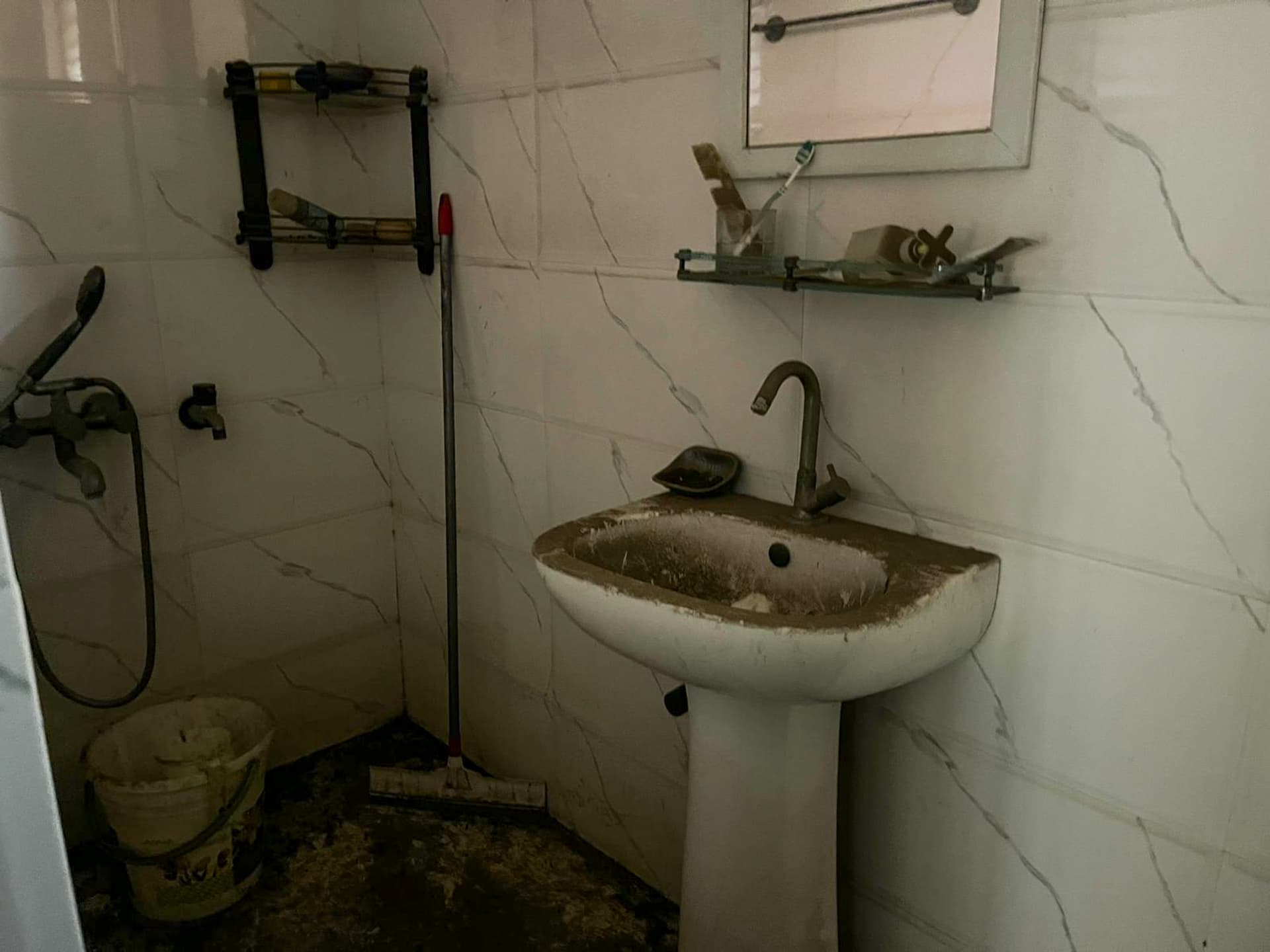 Property Photos 25