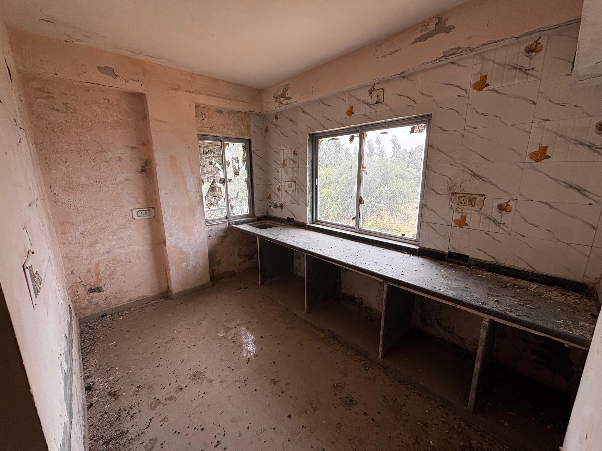 Property Photos 17