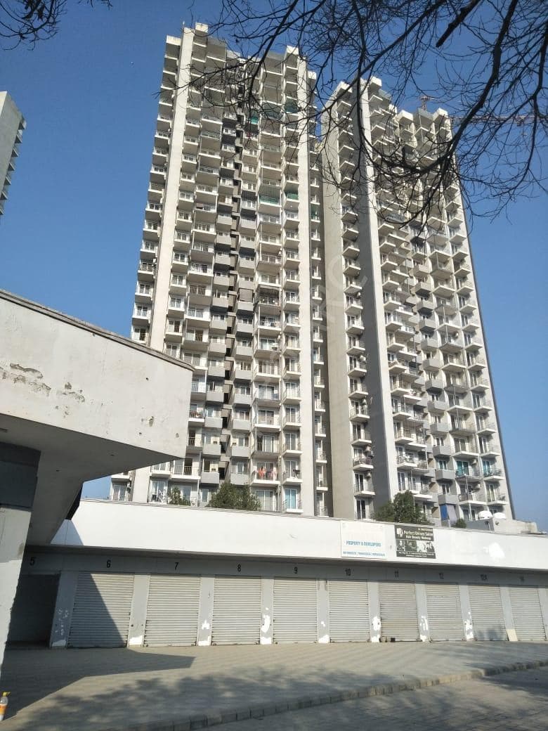 Property Photos 8