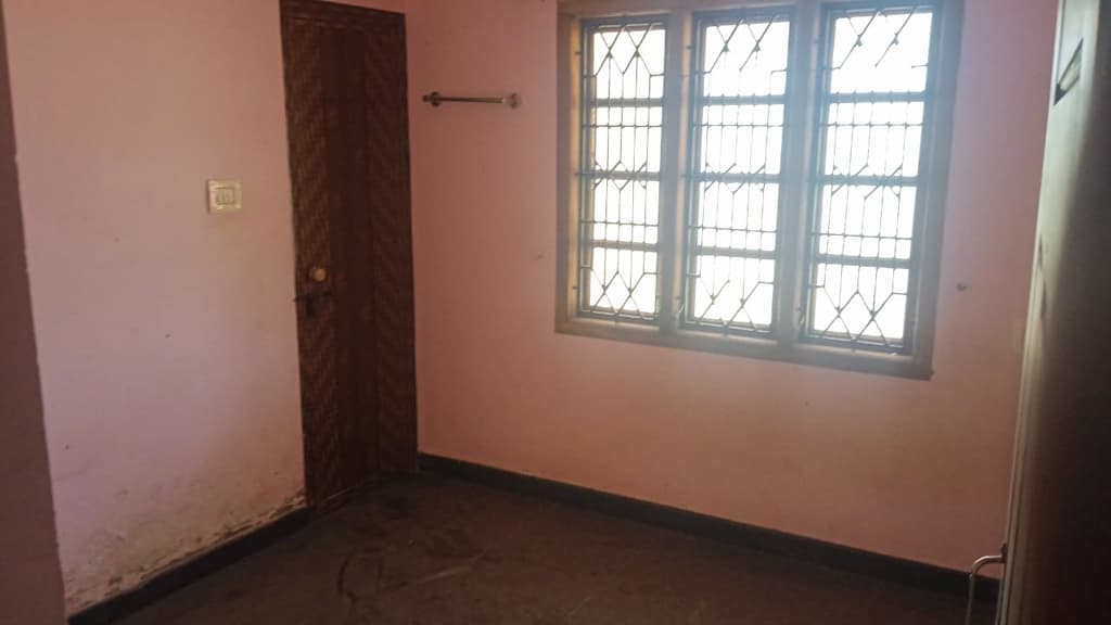 Property Photos 4