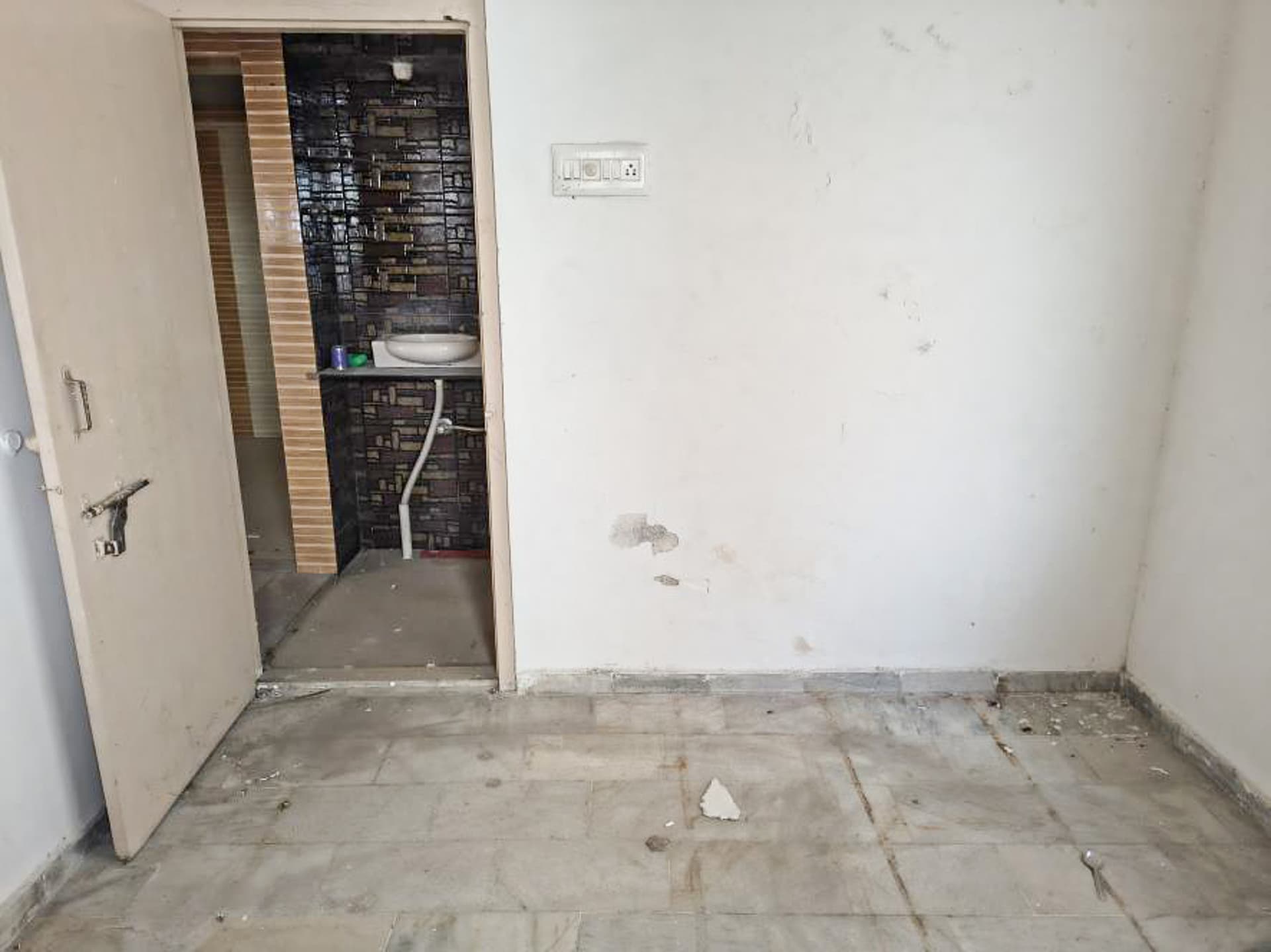 Property Photos 7