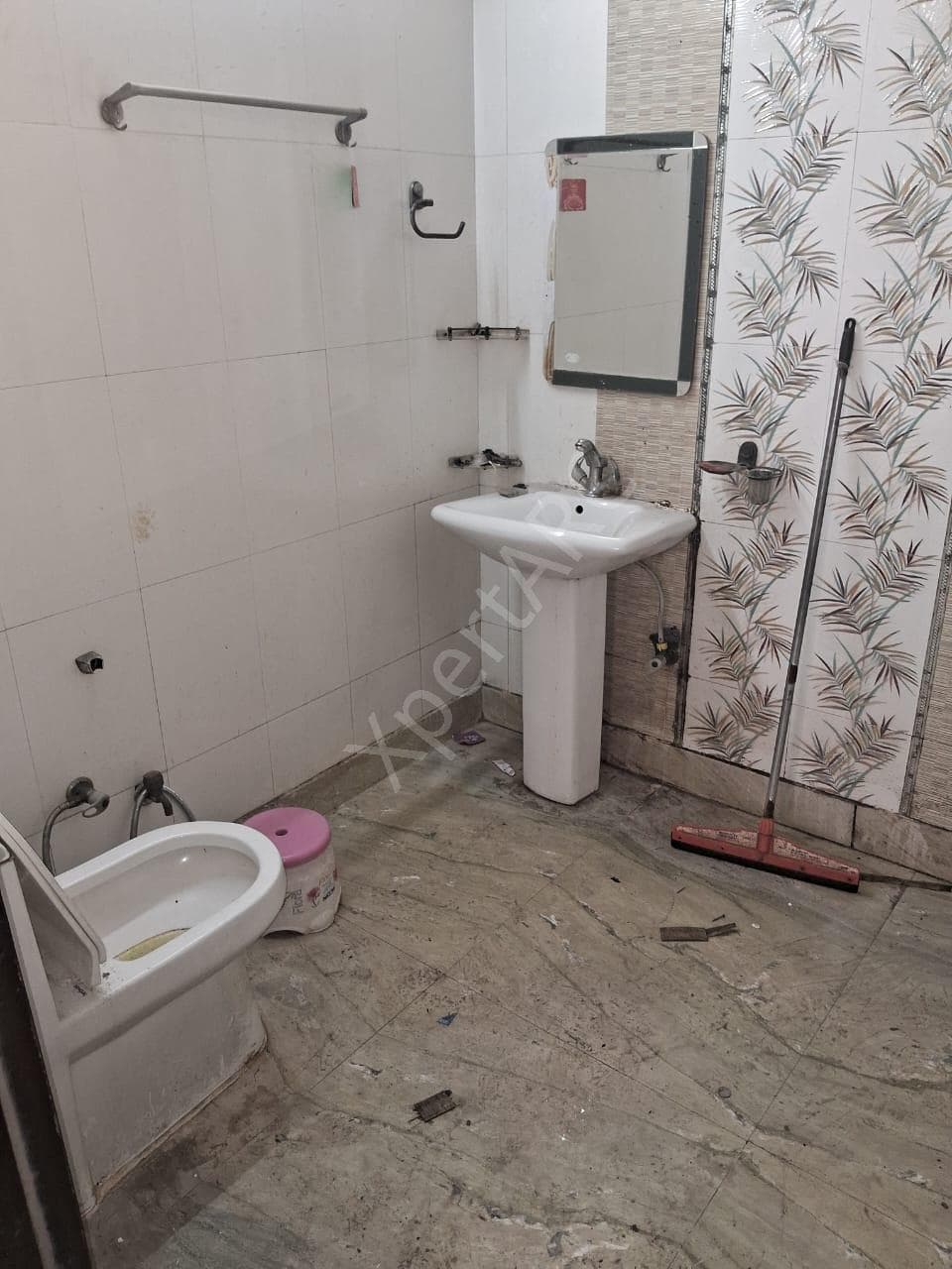 Property Photos 28