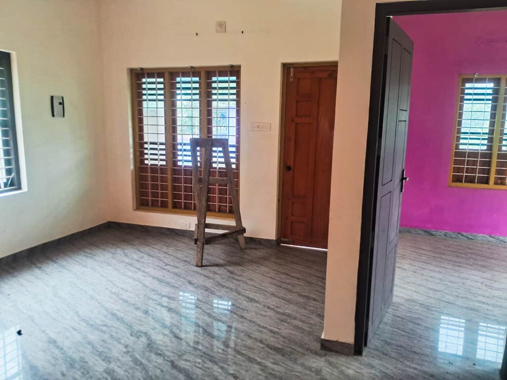 Property Photos 8