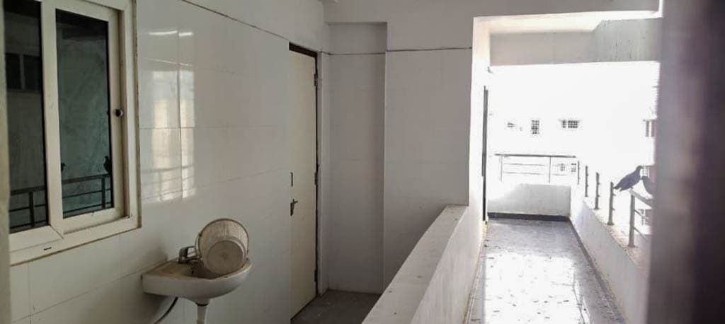 Property Photos 7