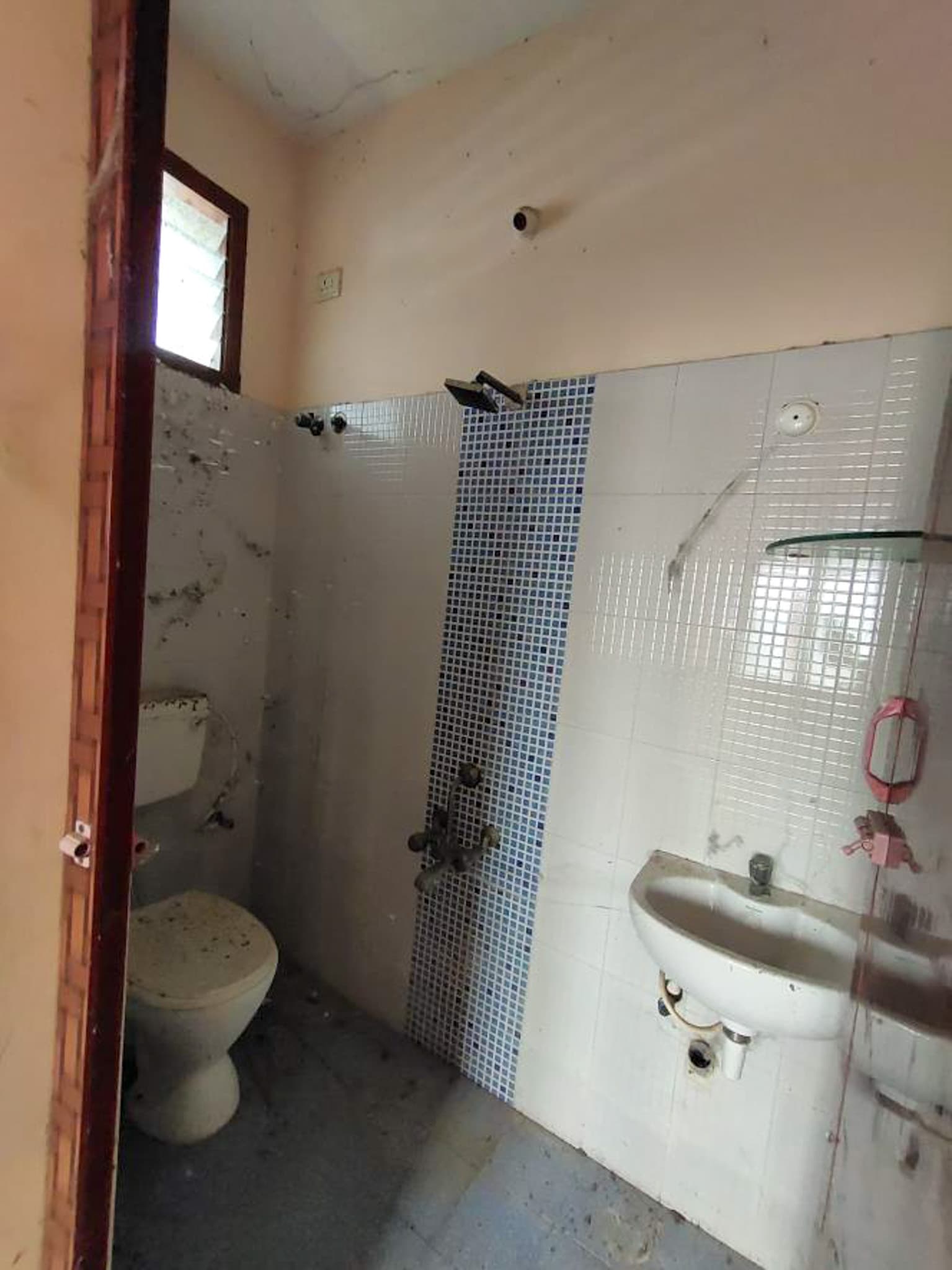 Property Photos 11