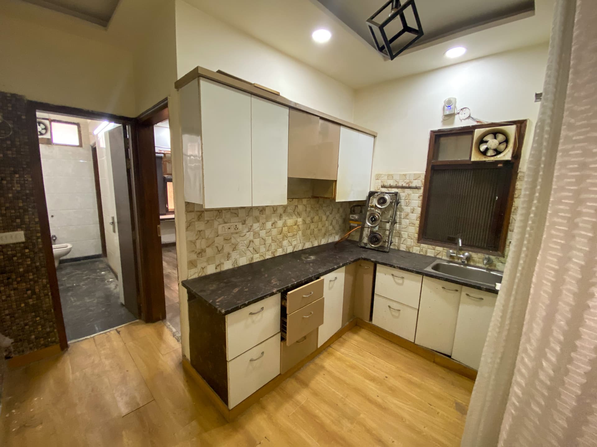 Property Photos 42