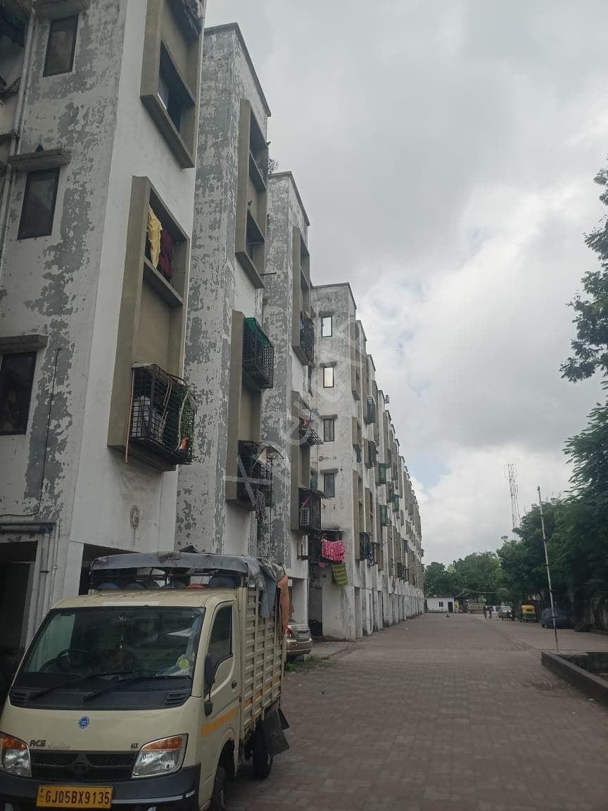 Property Photos 18