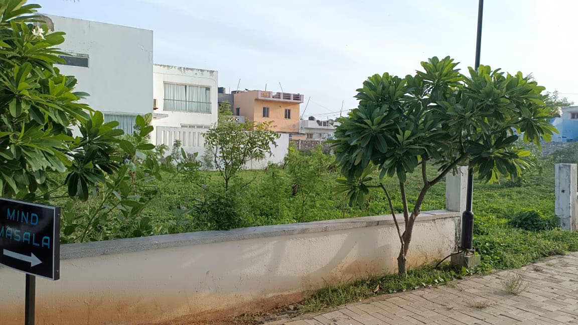 Property Photos 6