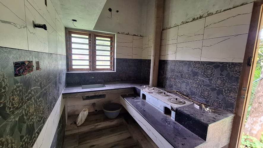 Property Photos 5
