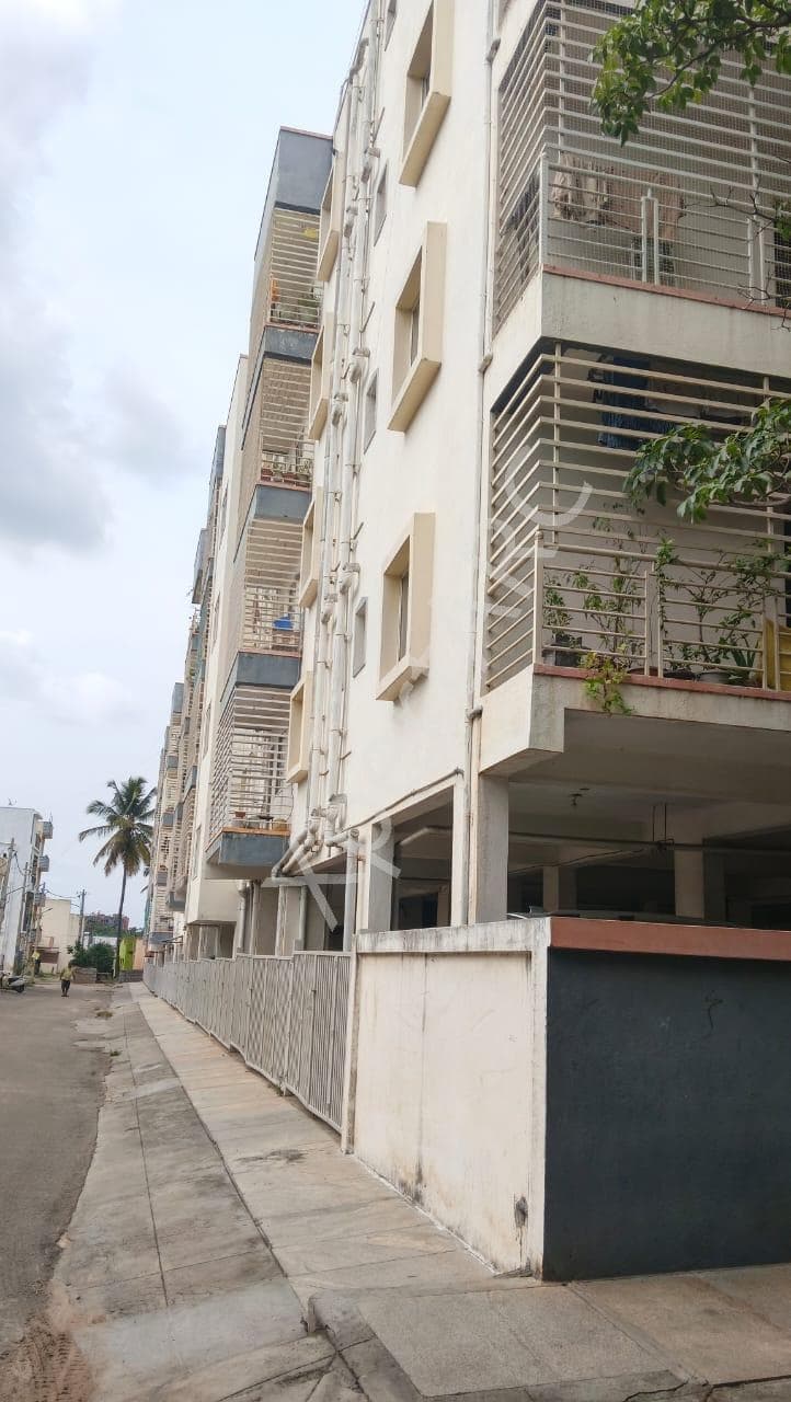 Property Photos 6