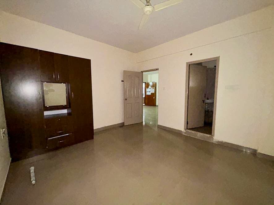 Property Photos 18
