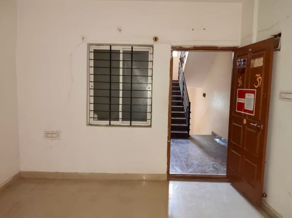 Property Photos 7
