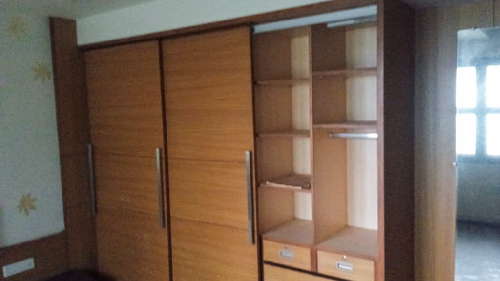 Property Photos 12