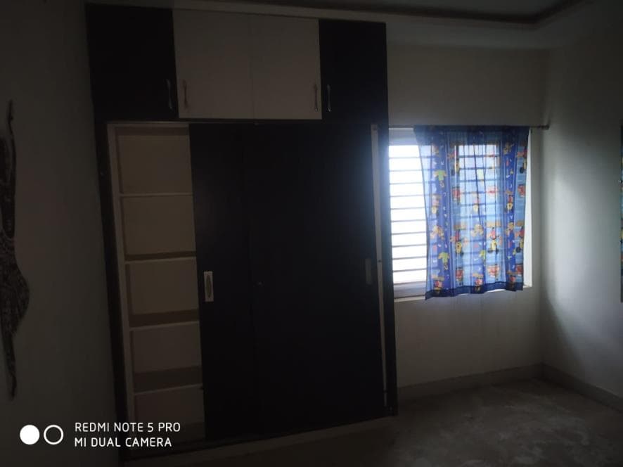 Property Photos 8