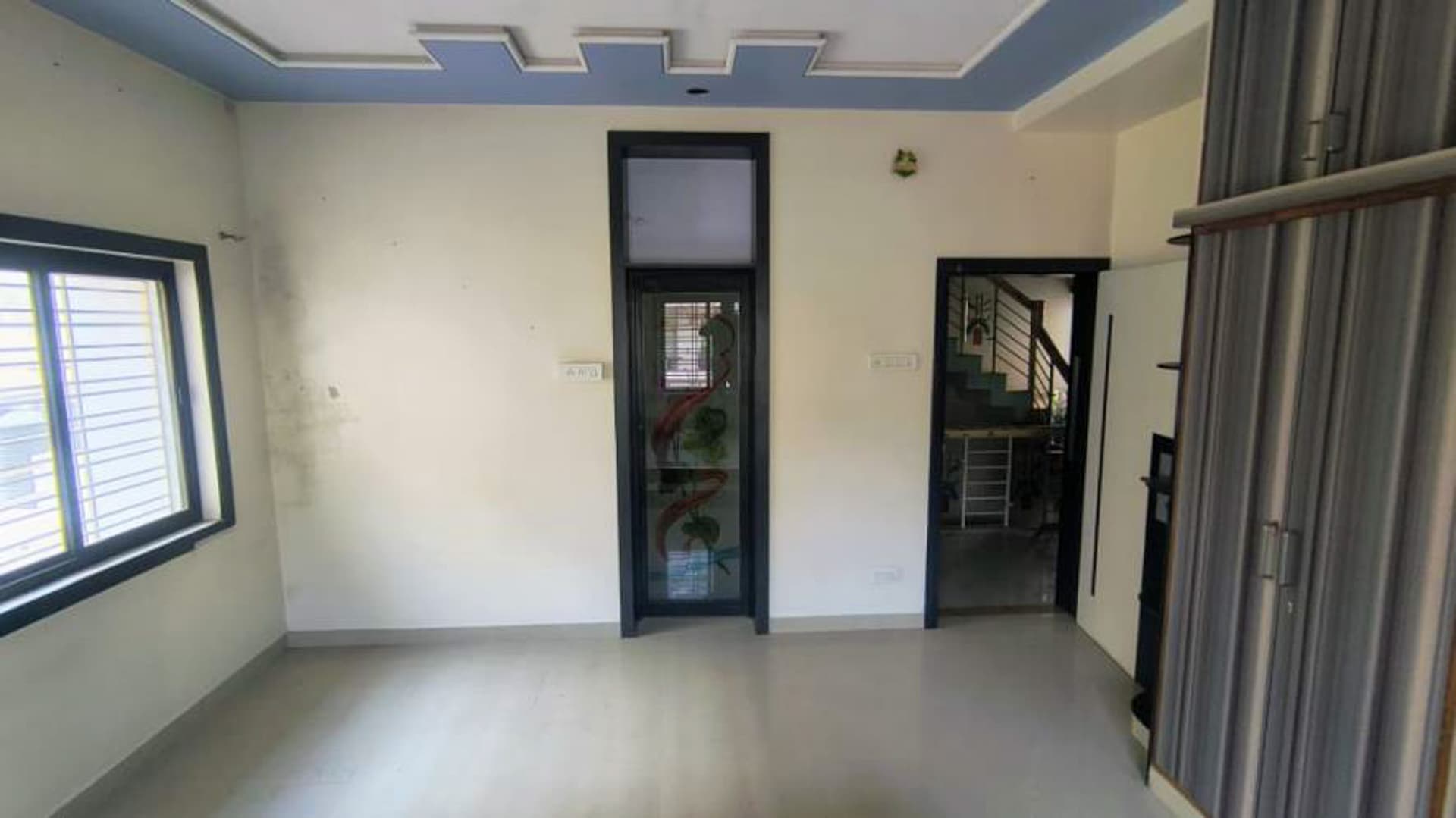 Property Photos 8