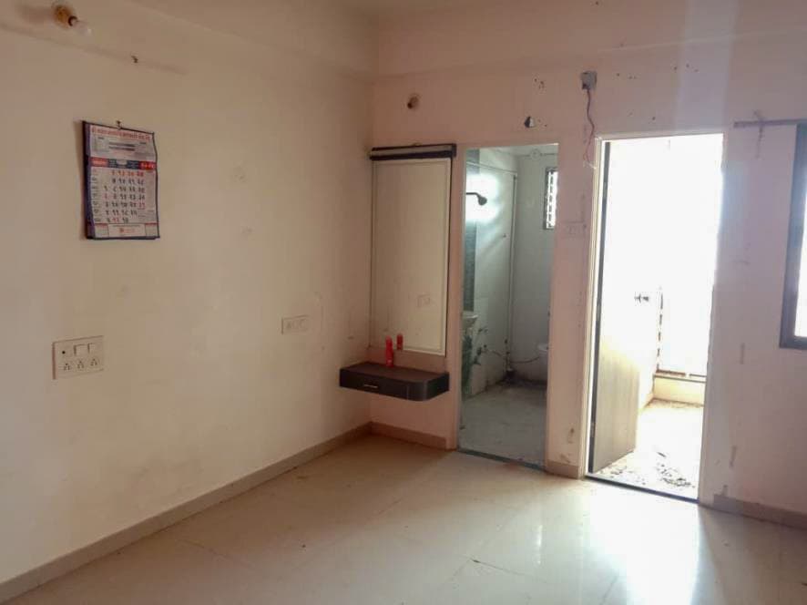 Property Photos 25