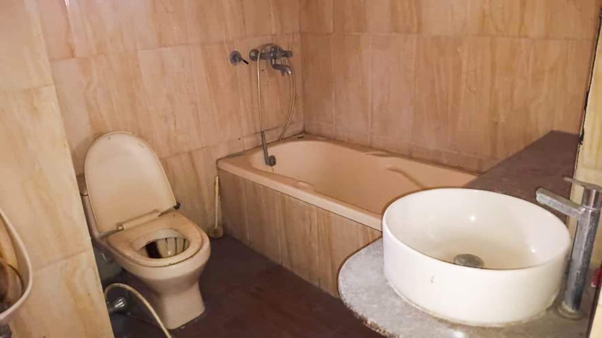 Property Photos 19