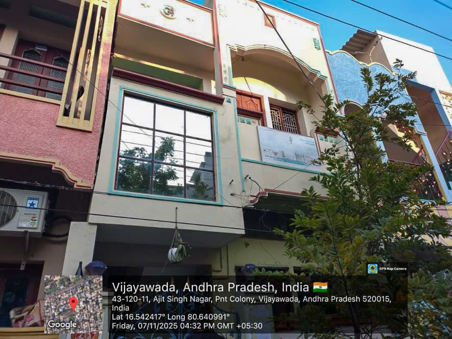 Property Photos 17