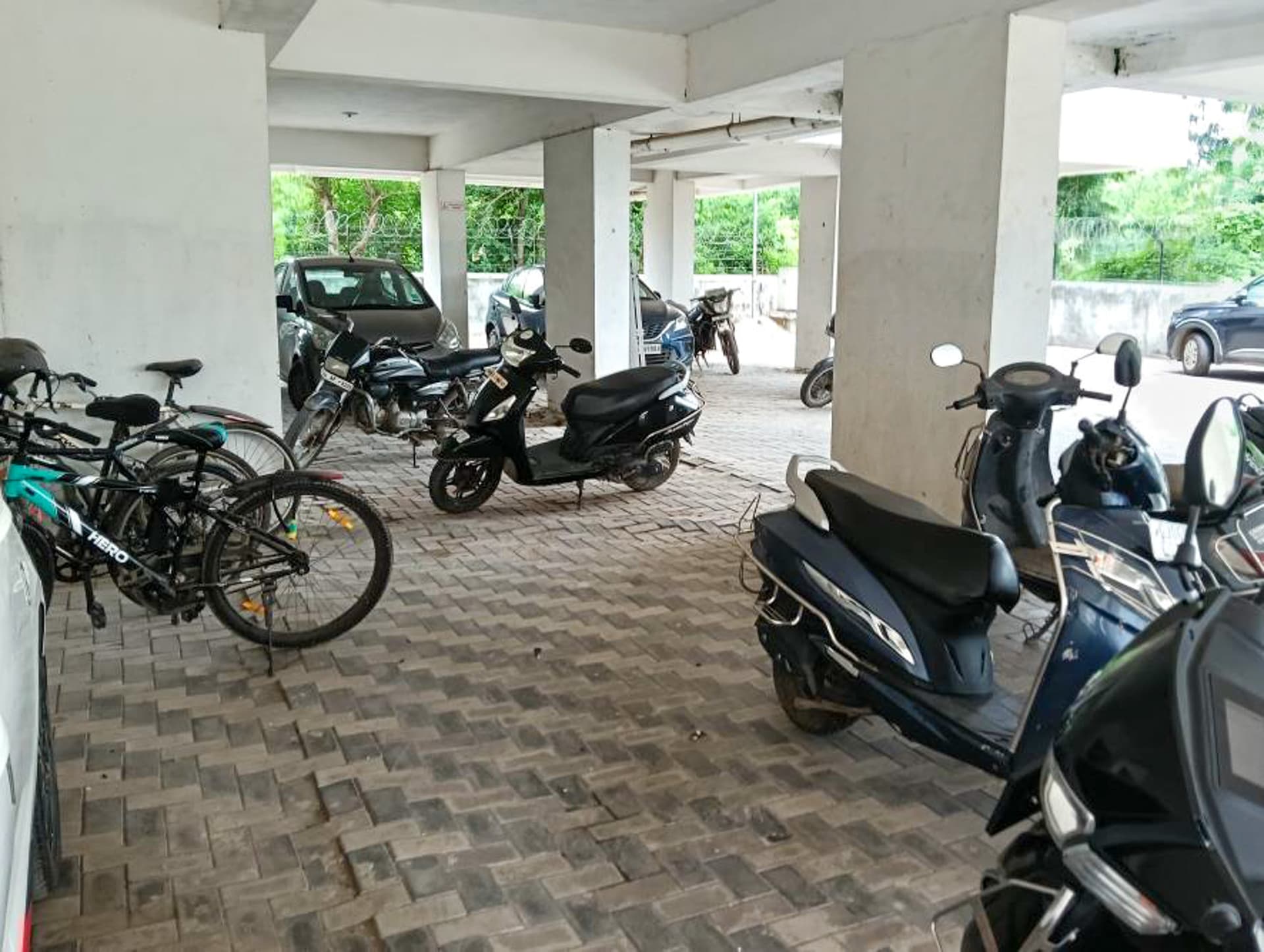 Property Photos 22